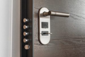 door-handle-key-279810 door-handle-key-279810